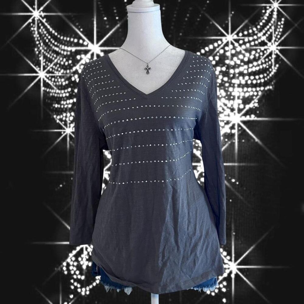 bedazzled muted light grey Y2K v neck going out top